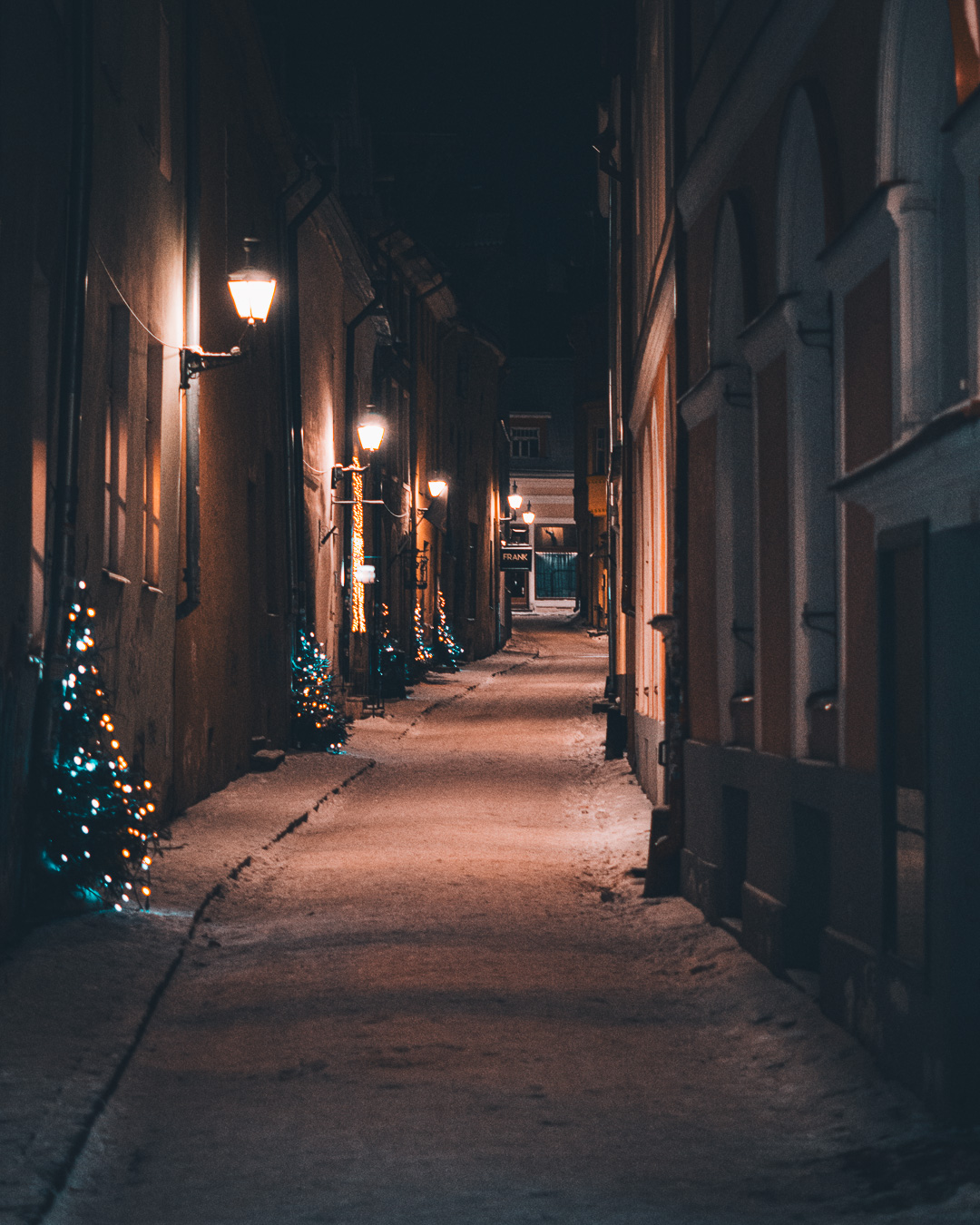 Narrow alleyway in the old town